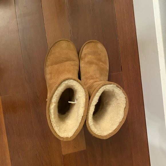 uggs! - Picture 2 of 3